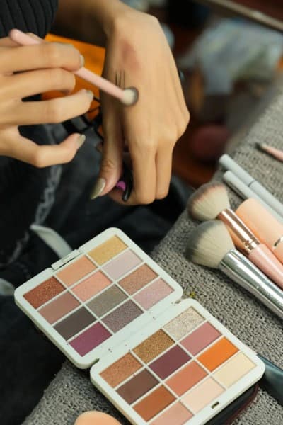 Cosmetics & Glam category