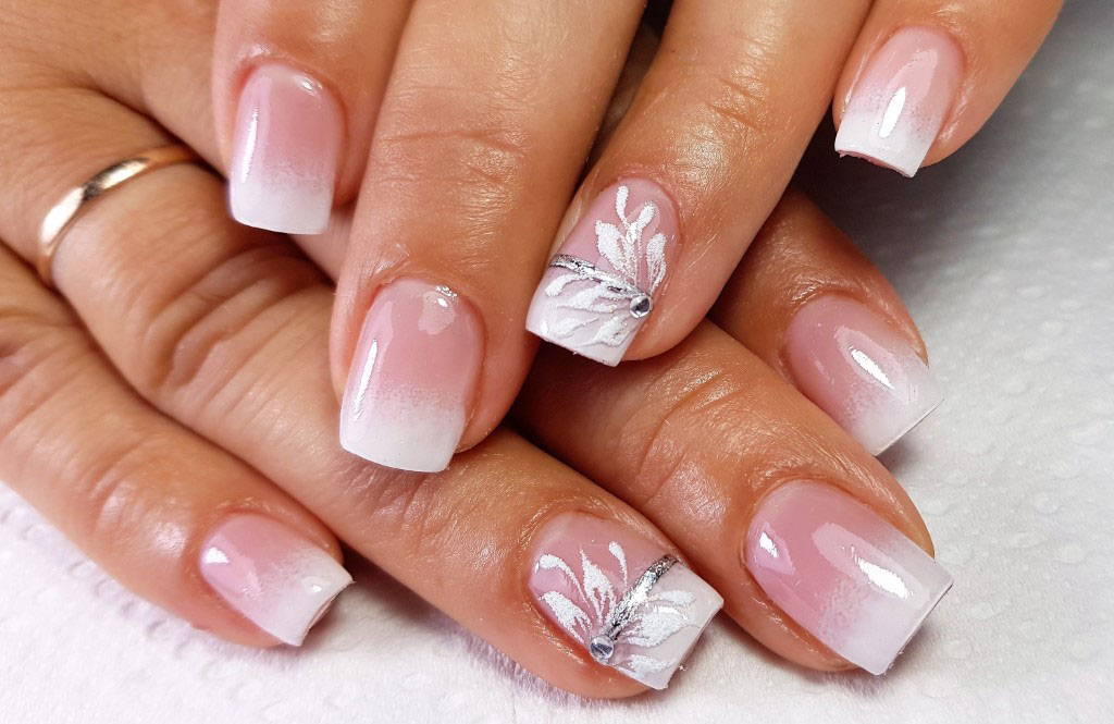 french-tip-nails-2025-10-creative-styles-youll-love-img__4