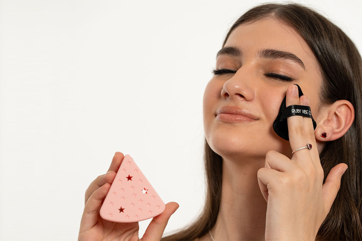 makeup-ideas-2025-fresh-looks-image-feature