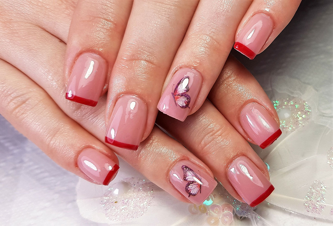 Ombré Nails vs. French Manicure: Choosing the Right Style for You