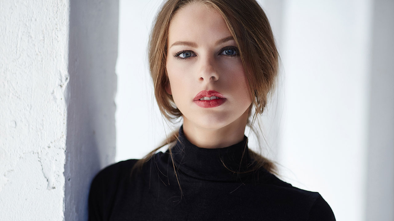 Taylor Swift Lipstick Dupes: Your Guide to the Best Reds