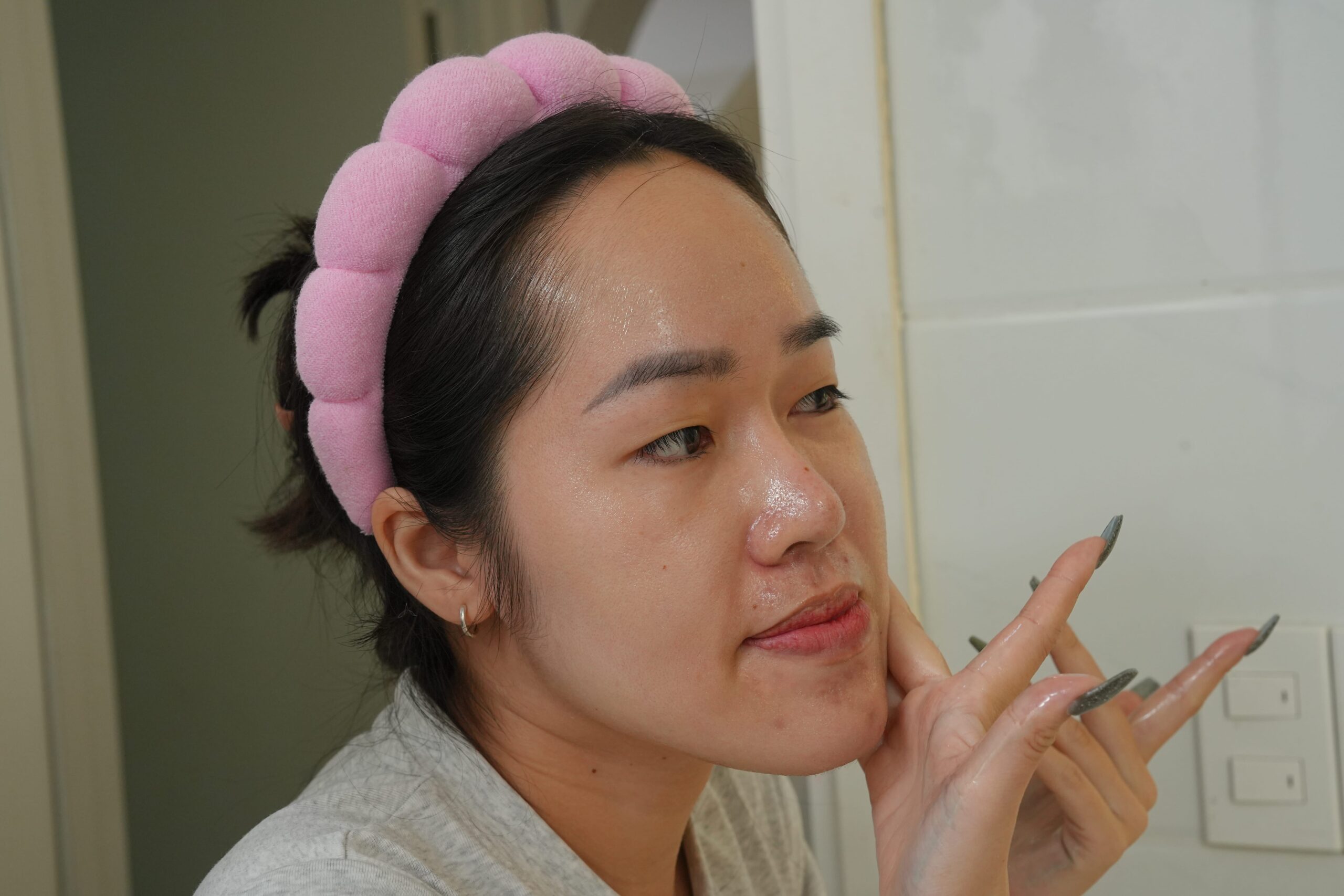 Gemini

2.5 Flash

PRO

New chat
Gems

Storybook

Explore Gems
Recent
Yêu Cầu Chỉnh Sửa Ảnh Makeup
SEO Alt Text for Hair Loss Shampoo Guide
Create a 1/7 scale commercialized figurine of (the character in the picture) , realistic style, in a real environment. Figurine placed on a computer desk. has a round transparent acrylic base. Next to the desk is the real person in the picture, in the real life size with the same attire as in the picture and the figurine, cleaning the figurine carefully with a fine brush. in a modern styled studio room, brightly lit. With some collection of toys and action figures in the background.
Create a 1/7 scale commercialized figurine of (the character in the picture) , realistic style, in a real environment. Figurine placed on a computer desk. has a round transparent acrylic base. Next to the desk is the real person in the picture, in the real life size with the same attire as in the picture and the figurine, cleaning the figurine carefully with a fine brush. in a modern styled studio room, brightly lit. With some collection of toys and action figures in the background.
Hướng Dẫn SEO Alt Text Móng Tay
Chrome Nail Powder Alt Text Guide
SEO Alt Text for Chrome Nail Colors
Hướng Dẫn Làm Móng Chrome DIY
Hướng dẫn làm móng chrome
Hướng Dẫn Làm Móng Mắt Mèo
Yêu cầu Alt Text Bị Từ Chối
Alt Text SEO Hướng Dẫn Làm Sạch
Tạo Feature Image Hướng Dẫn Chọn Sữa Rửa Mặt
Yêu cầu tạo ảnh blog
Yêu cầu chỉnh sửa ảnh

Settings & help
Conversation with Gemini
Viết alt text chuẩn SEO tiếng Anh cho cac hinh sau day, dựa trên tiêu đề này: Shampoo for Hair Loss: Build a Complete Hair Care Routine 

ghi chú tiêu đề của hình ra cho t biết hình nào ứng với alt text nào

Dưới đây là các văn bản thay thế (alt text) chuẩn SEO tiếng Anh cho từng hình ảnh, dựa trên tiêu đề "Shampoo for Hair Loss: Build a Complete Hair Care Routine".

Shampoo-for-Hair-Loss-Build-a-Complete-Hair-Care-Routine 1.jpg
A person with a towel-wrapped head checks their phone in a bathroom, representing a modern hair care routine and lifestyle.

Shampoo-for-Hair-Loss-Build-a-Complete-Hair-Care-Routine 2.jpg
A person applies a serum or scalp treatment to their hair while it's wrapped in a towel, demonstrating an essential step in a complete hair loss care routine.

Shampoo-for-Hair-Loss-Build-a-Complete-Hair-Care-Routine 3.jpg
A hand scoops a rich hair mask from a jar, highlighting the use of conditioning treatments as part of a comprehensive routine for hair loss.

Shampoo-for-Hair-Loss-Build-a-Complete-Hair-Care-Routine 4.jpg
A person applies a hair mask or treatment to their wet hair in sections, showing the proper technique for a thorough and effective hair care routine.

Shampoo-for-Hair-Loss-Build-a-Complete-Hair-Care-Routine 5.jpg
A set of hair care products, including shampoo and a hair mask, are displayed on a bathroom counter, representing the full collection needed for a complete hair loss routine.

Viết alt text chuẩn SEO tiếng Anh cho cac hinh sau day, dựa trên tiêu đề này: Shampoo for Hair Loss: Build a Complete Hair Care Routine 

ghi chú tiêu đề của hình ra cho t biết hình nào ứng với alt text nào

Show thinking
Dưới đây là các văn bản thay thế (alt text) chuẩn SEO tiếng Anh cho từng hình ảnh, dựa trên tiêu đề "Shampoo for Hair Loss: Build a Complete Hair Care Routine".

Shampoo-for-Hair-Loss-Build-a-Complete-Hair-Care-Routine 1.jpg
A person uses a pink scalp massager brush during a shower, highlighting a tool for stimulating the scalp as part of a complete hair care routine for hair loss.

Shampoo-for-Hair-Loss-Build-a-Complete-Hair-Care-Routine 2.jpg
A close-up portrait of a woman with healthy skin and a calm expression, suggesting the overall well-being and confidence gained from a complete hair and body care routine.

Shampoo-for-Hair-Loss-Build-a-Complete-Hair-Care-Routine 3.jpg
A product shot of Purilea Purifying Shampoo by Ruby Vibe Co., showcasing the main product for a complete hair loss care routine.

Shampoo-for-Hair-Loss-Build-a-Complete-Hair-Care-Routine 4.jpg
A person with curly hair uses a black scalp brush while showering, demonstrating a key step for scalp health in a hair care routine to prevent hair loss.

Shampoo-for-Hair-Loss-Build-a-Complete-Hair-Care-Routine 5.jpg
A person applies a hair growth serum with a dropper to a thinning spot on their scalp, showing a targeted treatment step in a complete hair loss care routine.

Shampoo-for-Hair-Loss-Build-a-Complete-Hair-Care-Routine 6.jpg
A person uses a derma roller on their scalp to stimulate hair follicles, representing an advanced tool in a complete hair care routine for hair loss.

Shampoo-for-Hair-Loss-Build-a-Complete-Hair-Care-Routine 7.jpg
A woman looks at her reflection in a bathroom mirror, symbolizing the self-care aspect of building a consistent hair loss routine and tracking progress.

Shampoo-for-Hair-Loss-Build-a-Complete-Hair-Care-Routine 8.jpg
A person applies a hair serum or oil directly to their scalp using a dropper, showing a precise application method for treating hair loss.

Shampoo-for-Hair-Loss-Build-a-Complete-Hair-Care-Routine 9.jpg
A portrait of a woman with a confident smile and healthy-looking hair and skin, representing the positive results of a successful hair loss treatment routine.

Viết alt text chuẩn SEO tiếng Anh cho cac hinh sau day, dựa trên tiêu đề này: Your Guide to Back Acne Treatment: Say Goodbye to Bacne

ghi chú tiêu đề của hình ra cho t biết hình nào ứng với alt text nào

Show thinking
Dưới đây là các văn bản thay thế (alt text) chuẩn SEO tiếng Anh cho từng hình ảnh, dựa trên tiêu đề "Your Guide to Back Acne Treatment: Say Goodbye to Bacne".

Your-Guide-to-Back-Acne-Treatment-Say-Goodbye-to-Bacne 1.jpg
A close-up shot of a person's upper back with visible red spots and acne, illustrating the common issue of 'bacne' or back acne.

Your-Guide-to-Back-Acne-Treatment-Say-Goodbye-to-Bacne 2.jpg
A sweaty person wipes their forehead after a workout, highlighting how sweat can contribute to back acne and the importance of post-exercise hygiene.

Your-Guide-to-Back-Acne-Treatment-Say-Goodbye-to-Bacne 3.jpg
A bottle of Ruby Vibe Co. Ceramide Glow Body Cleanser with a white gel product streak on a white background, demonstrating the texture of a treatment for back acne.

Your-Guide-to-Back-Acne-Treatment-Say-Goodbye-to-Bacne 4.jpg
A person takes a shower outdoors, symbolizing the importance of cleansing and washing away sweat and bacteria to treat and prevent back acne.

Your-Guide-to-Back-Acne-Treatment-Say-Goodbye-to-Bacne 5.jpg
A product shot of Ruby Vibe Co. Pure Ritual Ceramide Glow Body Cleanser with its packaging, highlighting the 2% Salicylic Acid and Ceramide Complex, which are key ingredients for treating back acne.

Viết alt text chuẩn SEO tiếng Anh cho cac hinh sau day, dựa trên tiêu đề này: Back Acne Treatment: Key Ingredients That Really Work

ghi chú tiêu đề của hình ra cho t biết hình nào ứng với alt text nào

Show thinking
Dưới đây là các văn bản thay thế (alt text) chuẩn SEO tiếng Anh cho từng hình ảnh, dựa trên tiêu đề "Back Acne Treatment: Key Ingredients That Really Work".

Back-Acne-Treatment-Key-Ingredients-That-Really-Work 1.jpg
A product shot of Ruby Vibe Co. Pure Ritual Ceramide Glow Body Cleanser with its packaging, highlighting key ingredients like Salicylic Acid and Ceramide Complex for effective back acne treatment.

Back-Acne-Treatment-Key-Ingredients-That-Really-Work 2.jpg
A streak of gel from a body cleanser bottle, demonstrating the texture of the product which contains key ingredients for back acne treatment.

Back-Acne-Treatment-Key-Ingredients-That-Really-Work 3.jpg
A professional applies a topical treatment to a person's back with a brush, symbolizing advanced treatments that use key ingredients for back acne.

Back-Acne-Treatment-Key-Ingredients-That-Really-Work 4.jpg
A close-up of a person's upper back showing acne and blemishes, visually representing the skin condition that key ingredients in back acne treatments are designed to address.

Back-Acne-Treatment-Key-Ingredients-That-Really-Work 5.jpg
A person applies a light blue gel treatment directly to a person's back, showing how key ingredients are applied for targeted back acne relief.

Viết alt text chuẩn SEO tiếng Anh cho cac hinh sau day, dựa trên tiêu đề này: Back Acne Treatment Routine: A Step-by-Step Guide

ghi chú tiêu đề của hình ra cho t biết hình nào ứng với alt text nào

Show thinking
Dưới đây là các văn bản thay thế (alt text) chuẩn SEO tiếng Anh cho từng hình ảnh, dựa trên tiêu đề "Back Acne Treatment Routine: A Step-by-Step Guide".

Back-Acne-Treatment-Routine-A-Step-by-Step-Guide 1.jpg
A person's back is being treated with a professional skincare tool by gloved hands, demonstrating a step in a back acne treatment routine.

Back-Acne-Treatment-Routine-A-Step-by-Step-Guide 2.jpg
A hand pours a liquid back acne cleanser into an open palm, illustrating the first step of a daily treatment routine.

Back-Acne-Treatment-Routine-A-Step-by-Step-Guide 3.jpg
A professional applies a light blue gel treatment to a person's back, representing the application of a product for a back acne treatment routine.

Back-Acne-Treatment-Routine-A-Step-by-Step-Guide 4.jpg
A person's back is being exfoliated with a salt scrub, demonstrating a crucial step in a back acne treatment routine to clear pores.

Back-Acne-Treatment-Routine-A-Step-by-Step-Guide 5.jpg
An overhead view of a back massage using a brown exfoliating scrub, highlighting a step-by-step back acne treatment routine for clear skin.

Back-Acne-Treatment-Routine-A-Step-by-Step-Guide 6.jpg
A person uses a scalp brush in the shower, representing the cleansing and hygiene step that is essential for a complete body care routine, including for back acne.

Viết alt text chuẩn SEO tiếng Anh cho cac hinh sau day, dựa trên tiêu đề này: Lifestyle Changes for Back Acne Treatment: What to Do

ghi chú tiêu đề của hình ra cho t biết hình nào ứng với alt text nào

Show thinking
Dưới đây là các văn bản thay thế (alt text) chuẩn SEO tiếng Anh cho từng hình ảnh, dựa trên tiêu đề "Lifestyle Changes for Back Acne Treatment: What to Do".

Lifestyle-Changes-for-Back-Acne-Treatment-What-to-Do 1.jpg
A smiling woman with clear, glowing skin sits in front of a vanity, symbolizing the positive results of making effective lifestyle changes for back acne treatment.

Lifestyle-Changes-for-Back-Acne-Treatment-What-to-Do 2.jpg
A close-up of a sweaty person after a workout, illustrating how exercise is a lifestyle factor that requires proper hygiene to prevent back acne.

Lifestyle-Changes-for-Back-Acne-Treatment-What-to-Do 3.jpg
A woman with under-eye patches smiles while relaxing outdoors, representing the importance of stress reduction and self-care in managing acne breakouts.

Lifestyle-Changes-for-Back-Acne-Treatment-What-to-Do 4.jpg
A person receives a professional back massage or treatment, showing that professional care is an effective lifestyle choice for treating severe back acne.

Lifestyle-Changes-for-Back-Acne-Treatment-What-to-Do 5.jpg
A person enjoys a refreshing shower, emphasizing the key lifestyle change of washing away sweat and impurities to prevent back acne after physical activity.

Viết alt text chuẩn SEO tiếng Anh cho cac hinh sau day, dựa trên tiêu đề này: Back Acne Treatment: What to Avoid to Get Clear Skin

ghi chú tiêu đề của hình ra cho t biết hình nào ứng với alt text nào

Show thinking
Dưới đây là các văn bản thay thế (alt text) chuẩn SEO tiếng Anh cho từng hình ảnh, dựa trên tiêu đề "Back Acne Treatment: What to Avoid to Get Clear Skin".

Back-Acne-Treatment-What-to-Avoid-to-Get-Clear-Skin 1.jpg
A close-up of a person's back with visible acne marks and blemishes, illustrating the skin condition that can be improved by avoiding certain habits.

Back-Acne-Treatment-What-to-Avoid-to-Get-Clear-Skin 2.jpg
A professional applies a gritty scrub to a person's back, representing the type of physical exfoliation that should be avoided in a back acne treatment routine to prevent irritation.

Back-Acne-Treatment-What-to-Avoid-to-Get-Clear-Skin 3.jpg
A close-up of a person covered in sweat after a workout, highlighting the importance of avoiding staying in sweaty clothes to prevent back acne breakouts.

Back-Acne-Treatment-What-to-Avoid-to-Get-Clear-Skin 4.jpg
A product shot of a body cleanser, representing a gentle, effective alternative to harsh soaps or scrubs that should be avoided for back acne treatment.

Back-Acne-Treatment-What-to-Avoid-to-Get-Clear-Skin 5.jpg
A professional uses a soft brush to apply a treatment to a person's back, symbolizing the gentle approach that should be taken to avoid irritating acne-prone skin.

Breadcumbs là gì vậy?

Breadcrumb (hay thanh điều hướng) là một công cụ điều hướng phụ trợ giúp người dùng biết được vị trí hiện tại của họ trên một trang web.

Nó hiển thị dưới dạng một chuỗi các liên kết nội bộ, thường được đặt ở phía trên cùng của trang, ngay dưới thanh tiêu đề.

Ví dụ về breadcrumb:
Trang chủ > Sản phẩm > Điện thoại > Điện thoại Samsung

Breadcrumb có 3 loại chính:

Breadcrumb dựa trên vị trí (Location-based): Phổ biến nhất, cho biết vị trí hiện tại của trang trong cấu trúc phân cấp của website.

Breadcrumb dựa trên thuộc tính (Attribute-based): Cho biết các thuộc tính của sản phẩm hoặc nội dung mà người dùng đã lọc.

Breadcrumb dựa trên đường đi (Path-based): Hiển thị các bước người dùng đã đi qua để đến trang hiện tại.

Viết alt text chuẩn SEO tiếng Anh cho cac hinh sau day, dựa trên tiêu đề này: Your Guide to Moisturizer for Oily Skin: Find the Right One

ghi chú tiêu đề của hình ra cho t biết hình nào ứng với alt text nào

Show thinking
Dưới đây là các văn bản thay thế (alt text) chuẩn SEO tiếng Anh cho từng hình ảnh, dựa trên tiêu đề "Your Guide to Moisturizer for Oily Skin: Find the Right One".

Your-Guide-to-Moisturizer-for-Oily-Skin-Find-the-Right-One 1.jpg
A person applies a white moisturizer to her face, demonstrating the proper application technique for oily skin.

Your-Guide-to-Moisturizer-for-Oily-Skin-Find-the-Right-One 2.jpg
A person applies a serum with a dropper to her oily skin, highlighting a step in a skincare routine for managing excess shine.

Your-Guide-to-Moisturizer-for-Oily-Skin-Find-the-Right-One 3.jpg
Four different moisturizers are displayed on a patch of grass, representing a selection of creams suitable for various oily skin types.

Your-Guide-to-Moisturizer-for-Oily-Skin-Find-the-Right-One 4.jpg
An overhead shot of four moisturizers for oily skin, highlighting the different products available to find the right one for your needs.

Your-Guide-to-Moisturizer-for-Oily-Skin-Find-the-Right-One 5.jpg
A diverse group of smiling women with healthy, radiant skin, symbolizing the positive results and confidence gained from using the right moisturizer for oily skin.

Viết alt text chuẩn SEO tiếng Anh cho cac hinh sau day, dựa trên tiêu đề này: Best Moisturizer for Oily Skin: Key Ingredients & Benefits

ghi chú tiêu đề của hình ra cho t biết hình nào ứng với alt text nào

Show thinking
Dưới đây là các văn bản thay thế (alt text) chuẩn SEO tiếng Anh cho từng hình ảnh, dựa trên tiêu đề "Best Moisturizer for Oily Skin: Key Ingredients & Benefits".

Best-Moisturizer-for-Oily-Skin-Key-Ingredients-Benefits 1.jpg
A person applies a white moisturizer to their cheek, showcasing the proper use of a product formulated with key ingredients for oily skin.

Best-Moisturizer-for-Oily-Skin-Key-Ingredients-Benefits 2.jpg
A product shot of Ruby Vibe Co. Hydrashield Ceramide Cream, highlighting the packaging that lists key ingredients and benefits for oily skin.

Best-Moisturizer-for-Oily-Skin-Key-Ingredients-Benefits 3.jpg
An open jar of Hydrashield Ceramide Cream next to a swatch of its texture, demonstrating the light, non-greasy consistency ideal for oily skin.

Best-Moisturizer-for-Oily-Skin-Key-Ingredients-Benefits 4.jpg
A lineup of skincare products, including moisturizers, serums, and toners, representing a complete routine featuring beneficial ingredients for oily skin.

Best-Moisturizer-for-Oily-Skin-Key-Ingredients-Benefits 5.jpg
A close-up of a hand holding an open jar of a moisturizer, showing the creamy texture and inviting users to learn about its key benefits for oily skin.

Best-Moisturizer-for-Oily-Skin-Key-Ingredients-Benefits 6.jpg
A person uses a facial tool and mist while wearing a moisturizer, demonstrating an advanced skincare routine to maximize the benefits of key ingredients for oily skin.

Viết alt text chuẩn SEO tiếng Anh cho cac hinh sau day, dựa trên tiêu đề này: How to Use Moisturizer for Oily Skin: A Guide to Maximize Results

ghi chú tiêu đề của hình ra cho t biết hình nào ứng với alt text nào

Phân tích
Dưới đây là các văn bản thay thế (alt text) chuẩn SEO tiếng Anh cho từng hình ảnh, dựa trên tiêu đề "How to Use Moisturizer for Oily Skin: A Guide to Maximize Results".

How-to-Use-Moisturizer-for-Oily-Skin-A-Guide-to-Maximize-Results 1.jpg
A close-up shot of a person with oily skin, highlighting the T-zone area to illustrate the skin type and problem addressed by the guide.

How-to-Use-Moisturizer-for-Oily-Skin-A-Guide-to-Maximize-Results 2.jpg
An overhead view of four different moisturizer jars on a patch of grass, representing a variety of products for an effective oily skin care routine.

How-to-Use-Moisturizer-for-Oily-Skin-A-Guide-to-Maximize-Results 3.jpg
A product shot of four moisturizers for oily skin, highlighting the range of options to find the best fit for your routine.

How-to-Use-Moisturizer-for-Oily-Skin-A-Guide-to-Maximize-Results 4.jpg
A person gently massages her face, showing the proper technique for applying moisturizer to oily skin to maximize absorption.

How-to-Use-Moisturizer-for-Oily-Skin-A-Guide-to-Maximize-Results 5.jpg
A close-up shot of a person applying a serum with a dropper, demonstrating how to layer products for the best results in a skincare routine for oily skin.

How-to-Use-Moisturizer-for-Oily-Skin-A-Guide-to-Maximize-Results 6.jpg
A person dots a white moisturizer onto her face, illustrating a key step in a skincare guide for applying moisturizer correctly to oily skin.

How-to-Use-Moisturizer-for-Oily-Skin-A-Guide-to-Maximize-Results 7.jpg
A person gently massages her face with her fingers, showing the soft, upward motion to follow when using moisturizer for oily skin.

Tools

Your Pixel Commerce Studio chats aren’t used to improve our models. Gemini can make mistakes, so double-check it. Your privacy & GeminiOpens in a new window